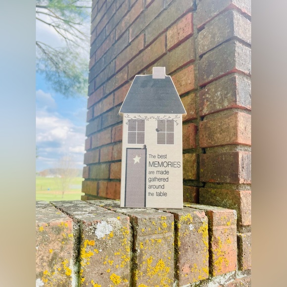 *Family Traditions Saltbox House Muted Mauve Color - Picture 8 of 10